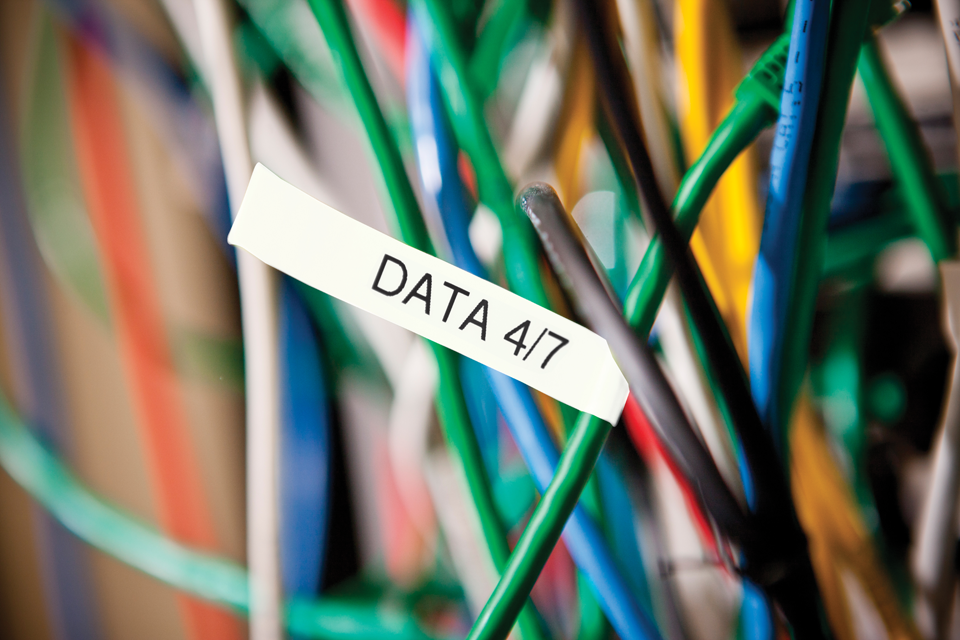 TZe-FX221 9mm Black on White Flexible Laminated Label - 3